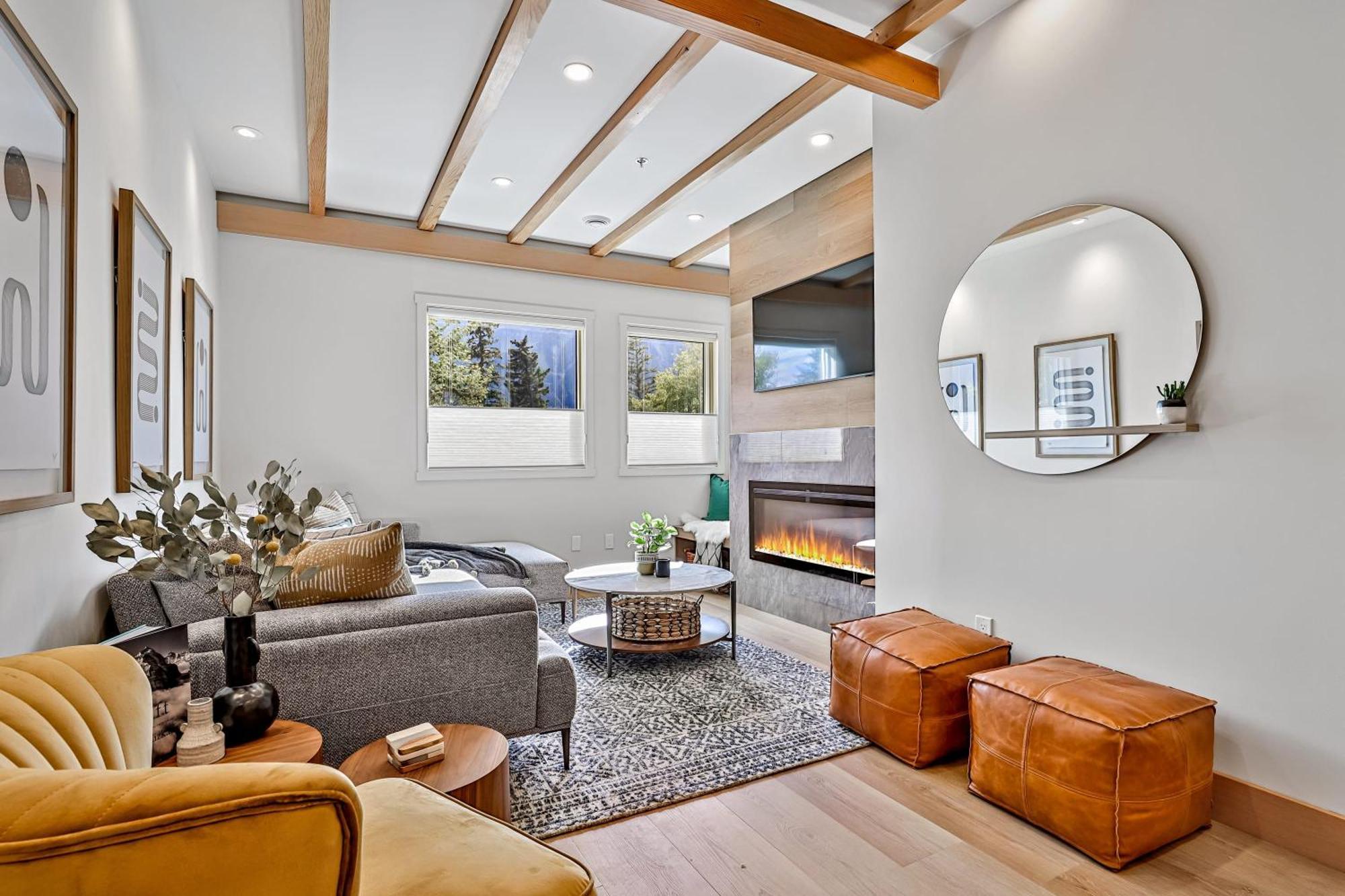 Ravens Crest Lodge - Stunning Views Perfectly Located On Main Street Canmore Luaran gambar